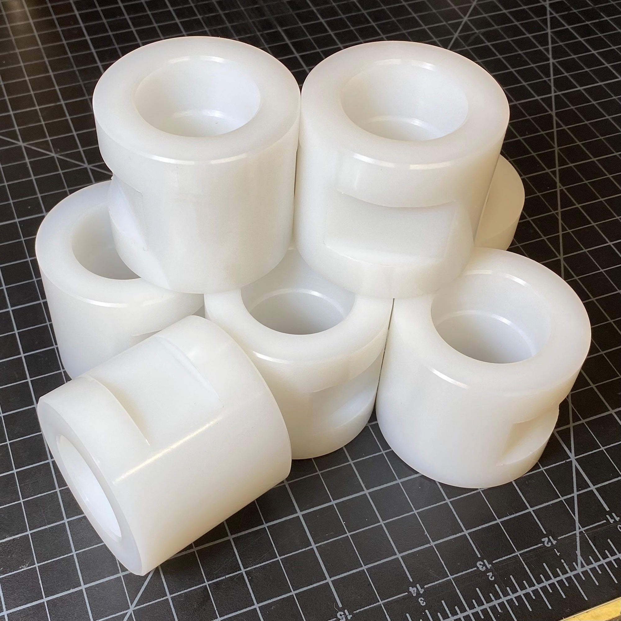 Vise-friendly Hub Support Tool